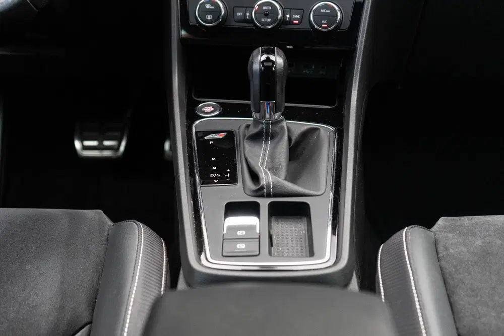 SEAT Leon 2.0 TSI CUPRA 300 Pano uit 2019, foto 14