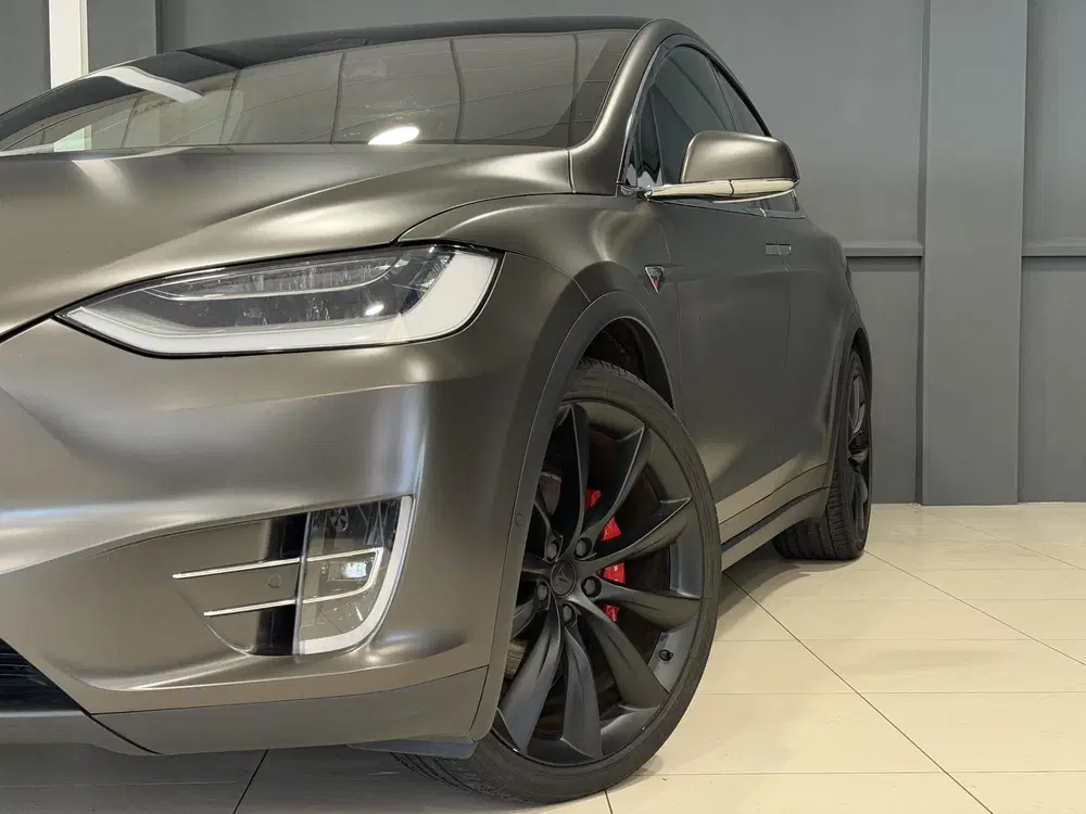 Tesla Model X Performance Ludicrous uit 2020, foto 2