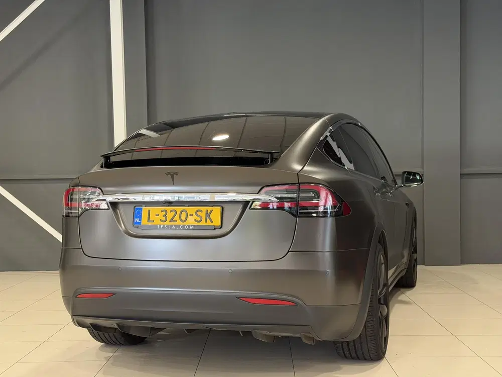 Tesla Model X Performance Ludicrous uit 2020, foto 6