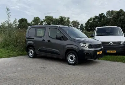 Peugeot Partner 1.2 130PK Benzine Automaat 2X Schuifdeur uit 2020
