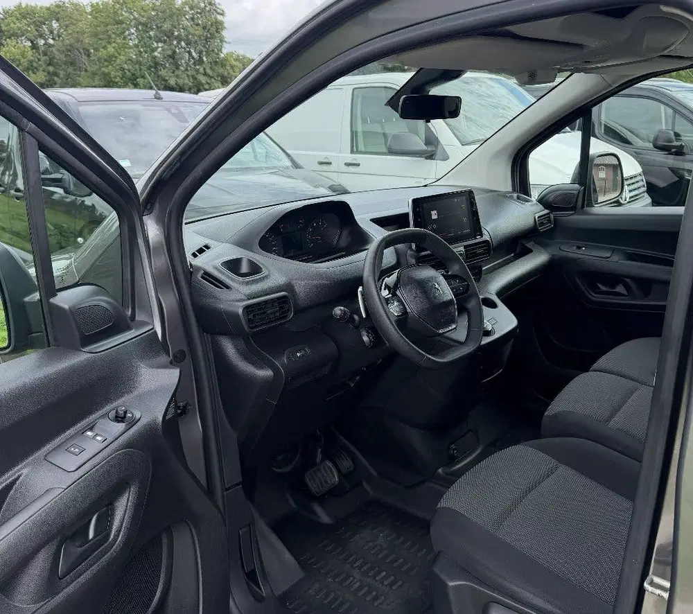 Peugeot Partner 1.2 130PK Benzine Automaat 2X Schuifdeur uit 2020, foto 10
