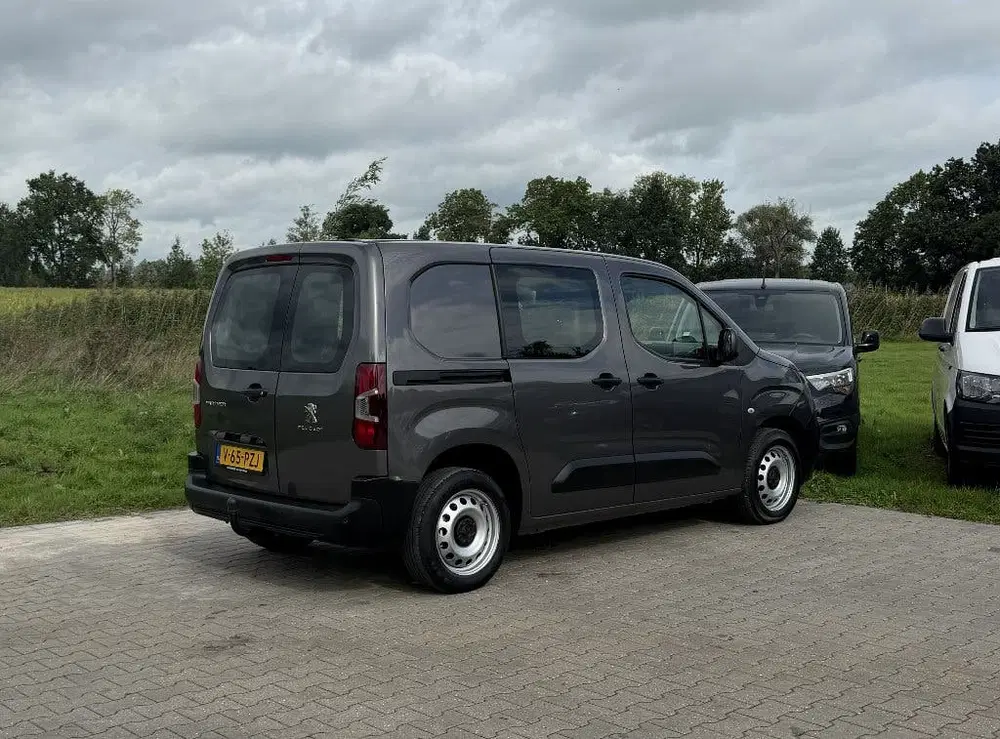 Peugeot Partner 1.2 130PK Benzine Automaat 2X Schuifdeur uit 2020, foto 7