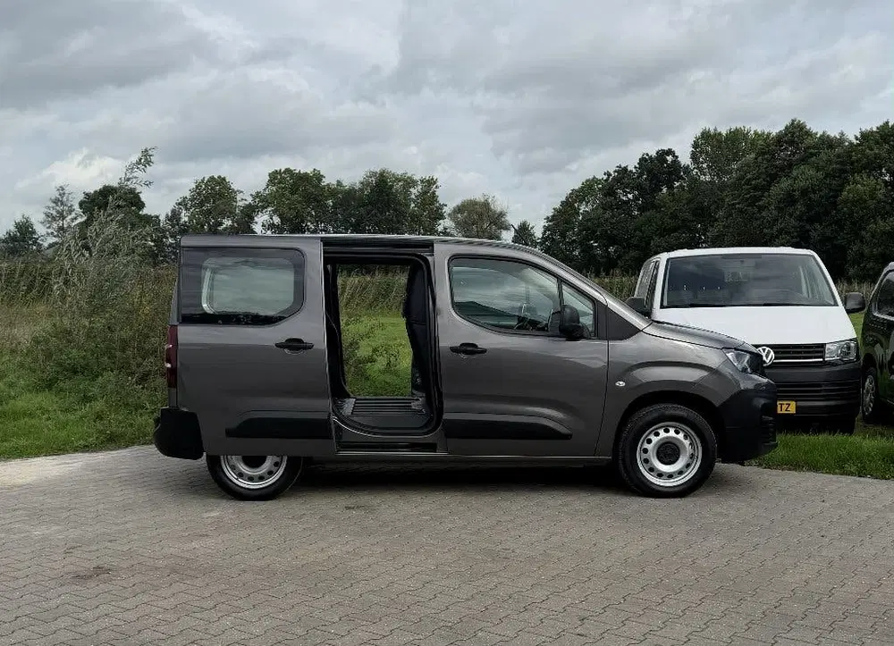 Peugeot Partner 1.2 130PK Benzine Automaat 2X Schuifdeur uit 2020, foto 9