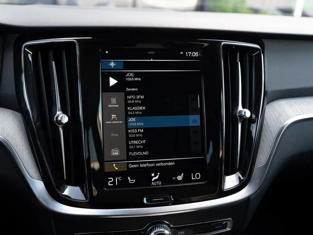 Volvo V60 Cross Country 2.0 B5 AWD Pro uit 2021, foto 20