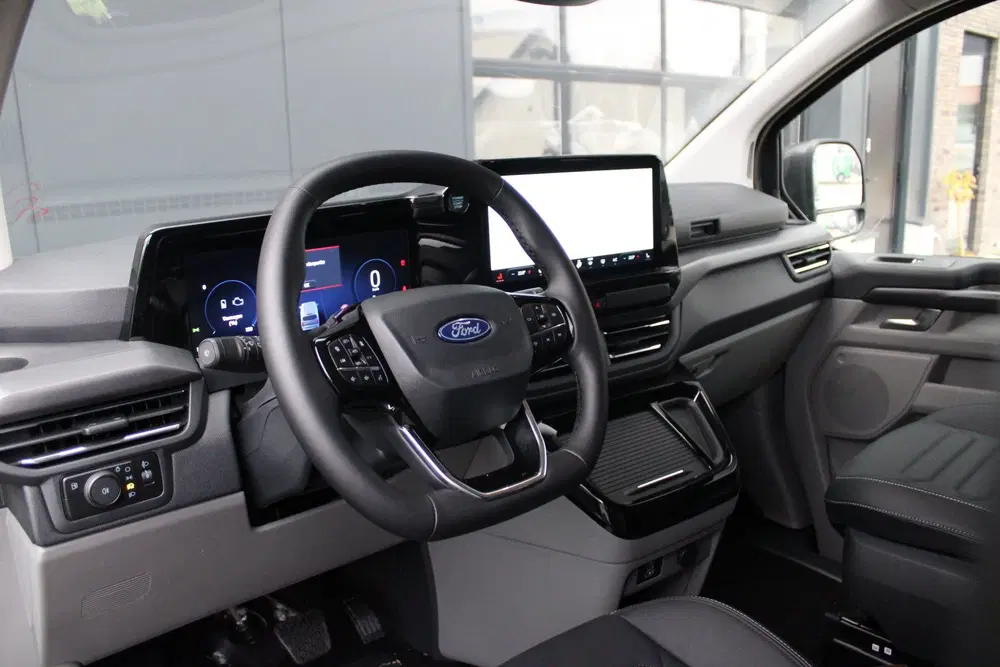 Ford Tourneo Custom 340 2.5 PHEV L2H1 Titanium X 232pk uit 2025, foto 15