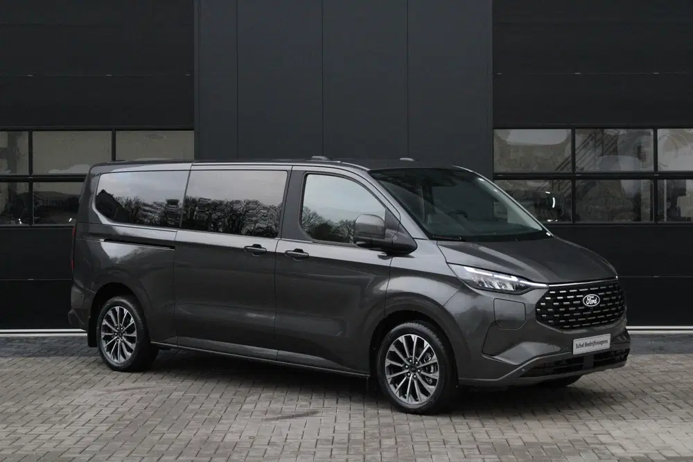 Ford Tourneo Custom 340 2.5 PHEV L2H1 Titanium X 232pk uit 2025, foto 3