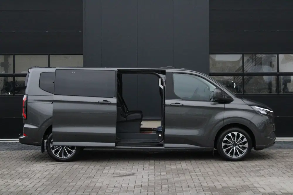 Ford Tourneo Custom 340 2.5 PHEV L2H1 Titanium X 232pk uit 2025, foto 5