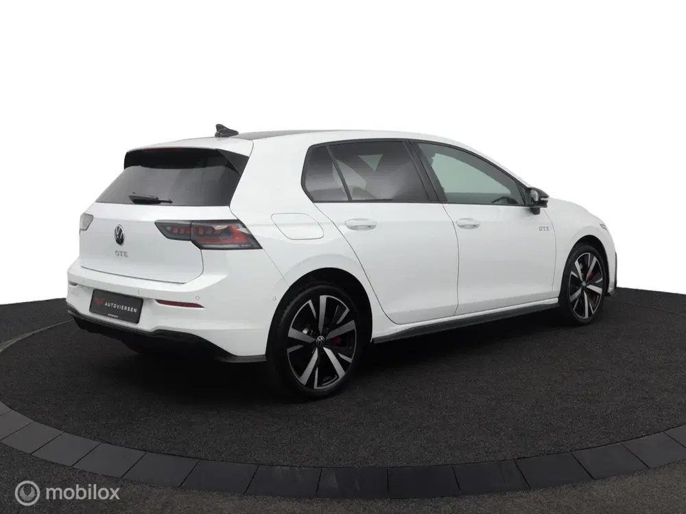 Volkswagen Golf GTE uit 2026, foto 10