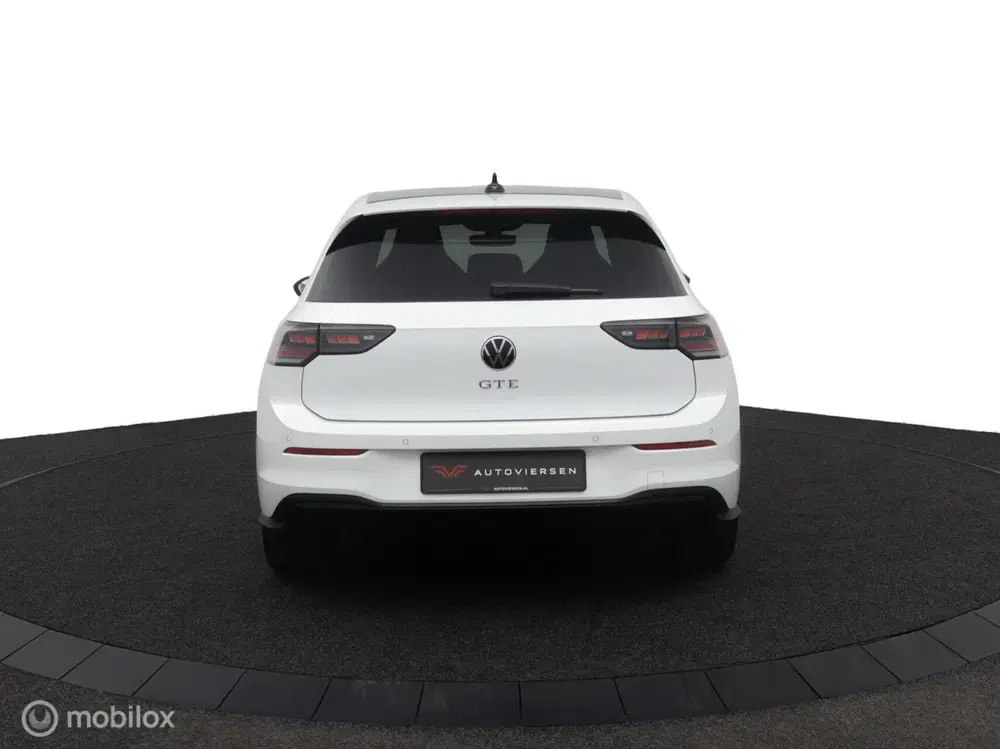 Volkswagen Golf GTE uit 2026, foto 5
