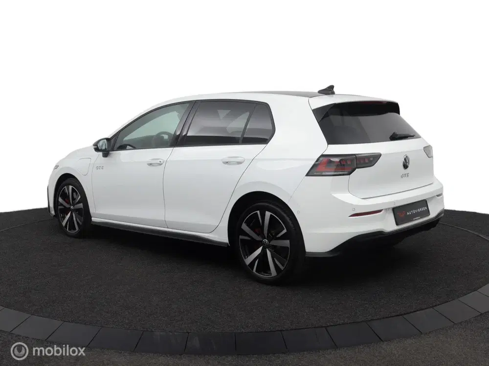 Volkswagen Golf GTE uit 2026, foto 8
