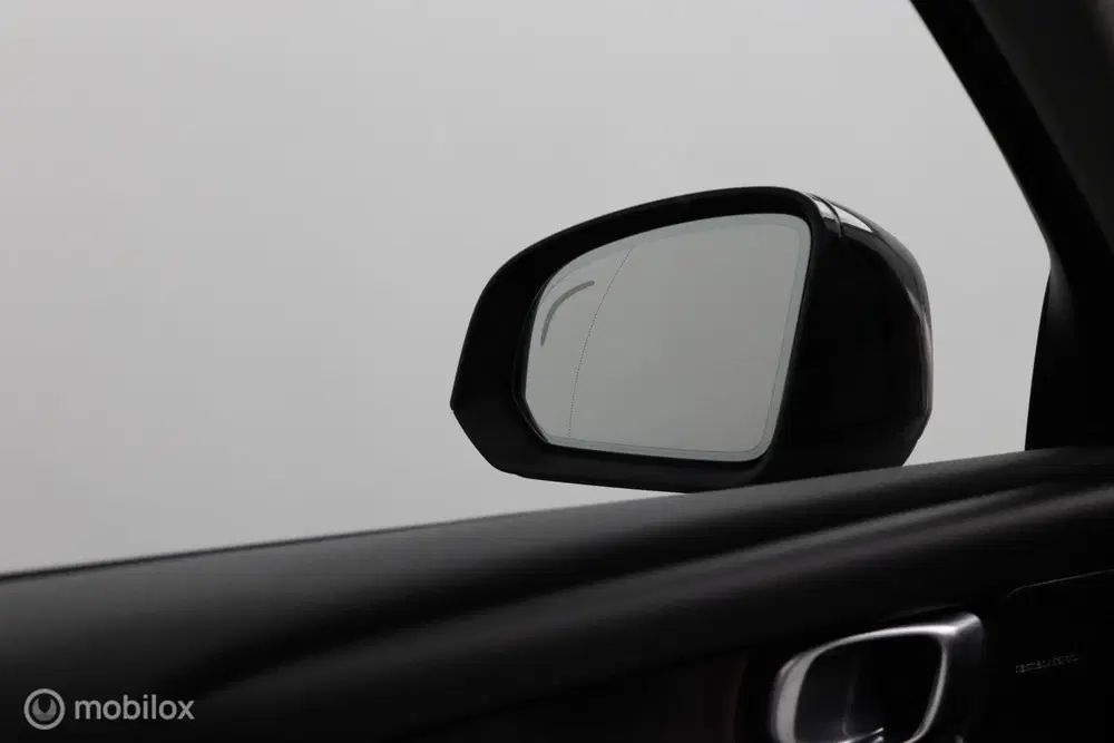 Volvo XC40 1.5 T5 Plug-in Hybrid Ultimate Dark uit 2022, foto 11
