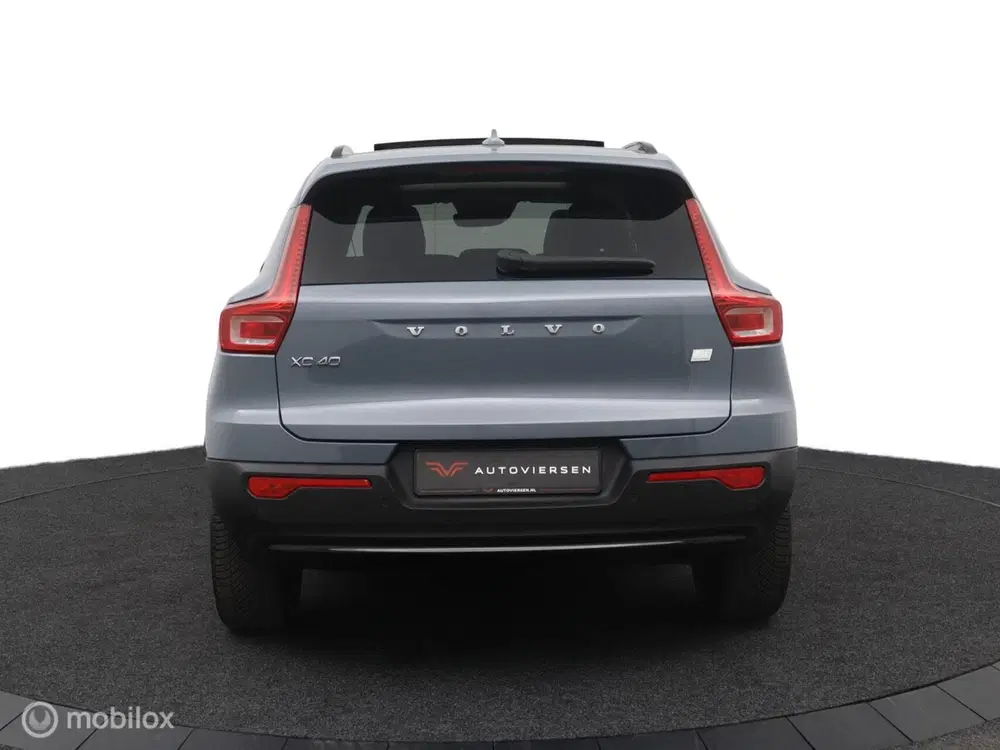 Volvo XC40 1.5 T5 Plug-in Hybrid Ultimate Dark uit 2022, foto 5