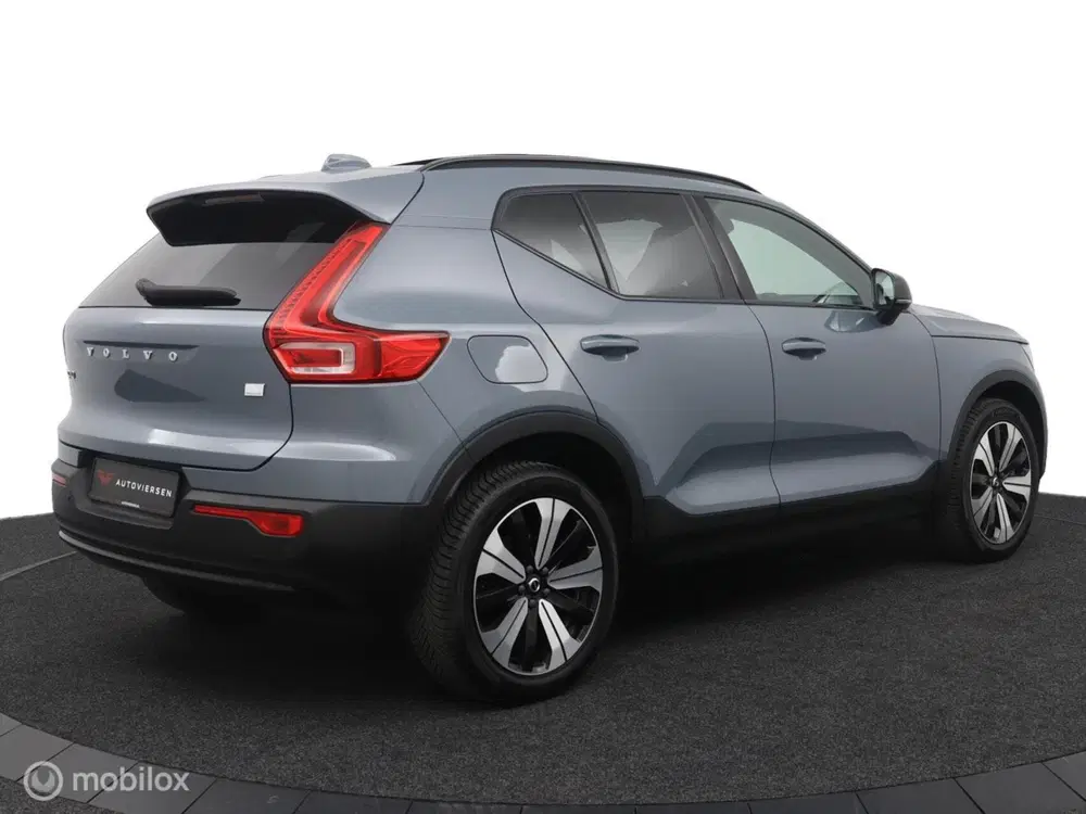 Volvo XC40 1.5 T5 Plug-in Hybrid Ultimate Dark uit 2022, foto 6