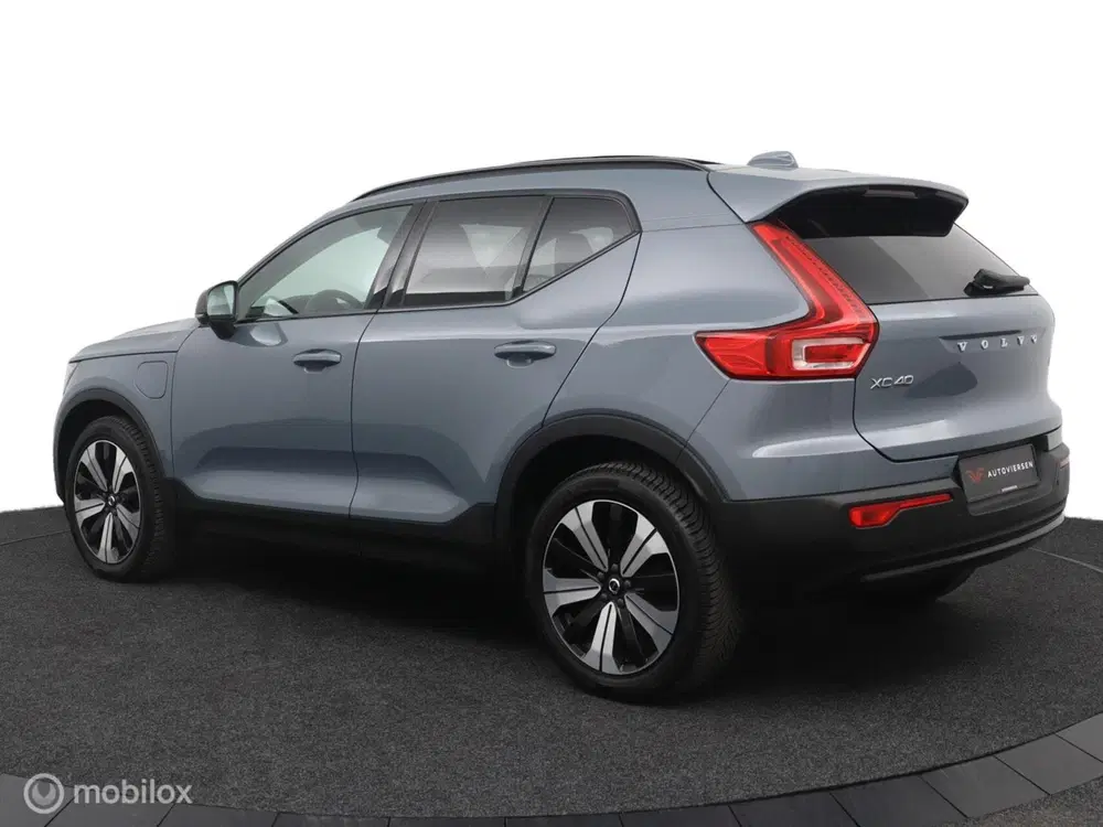 Volvo XC40 1.5 T5 Plug-in Hybrid Ultimate Dark uit 2022, foto 9