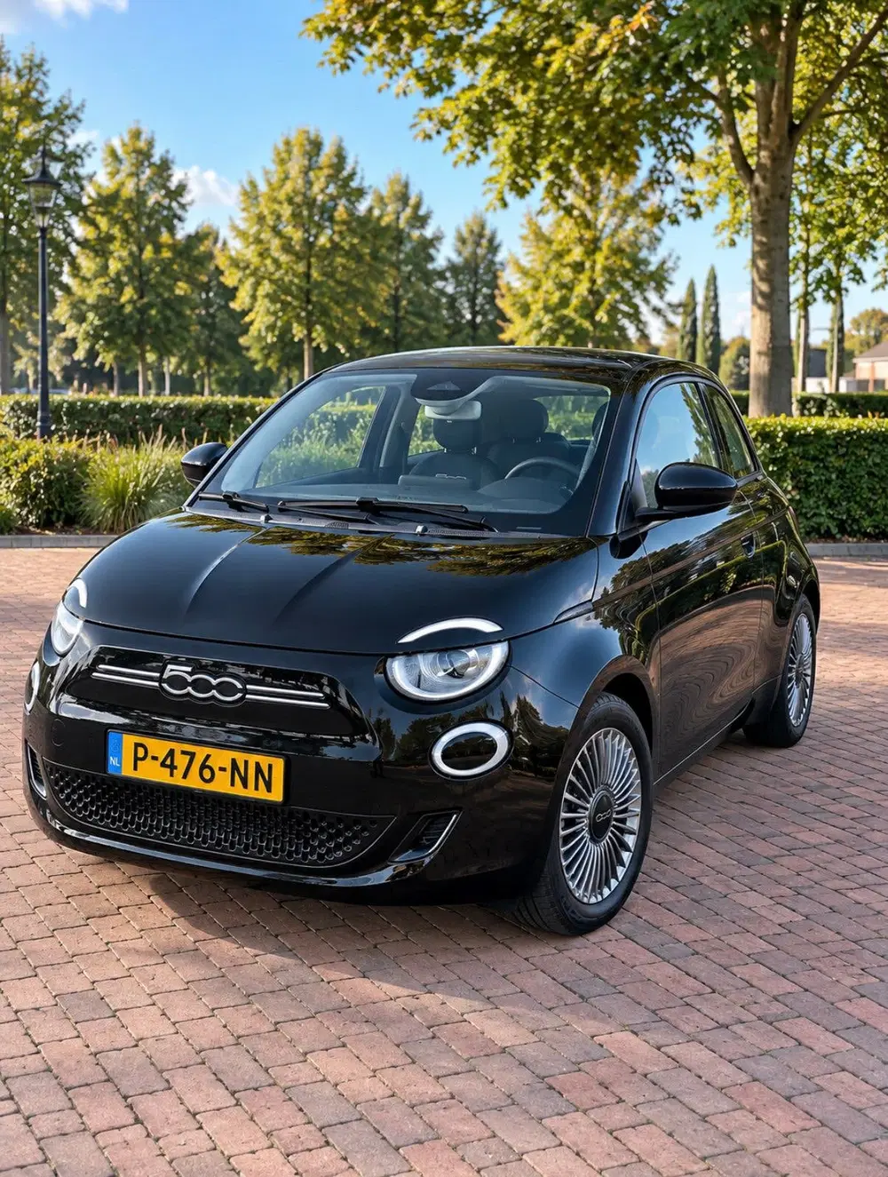 Fiat 500 ICON 24kWh 70pk AUTOMAAT 2022 Zwart ELEKTR uit 2022, foto 2