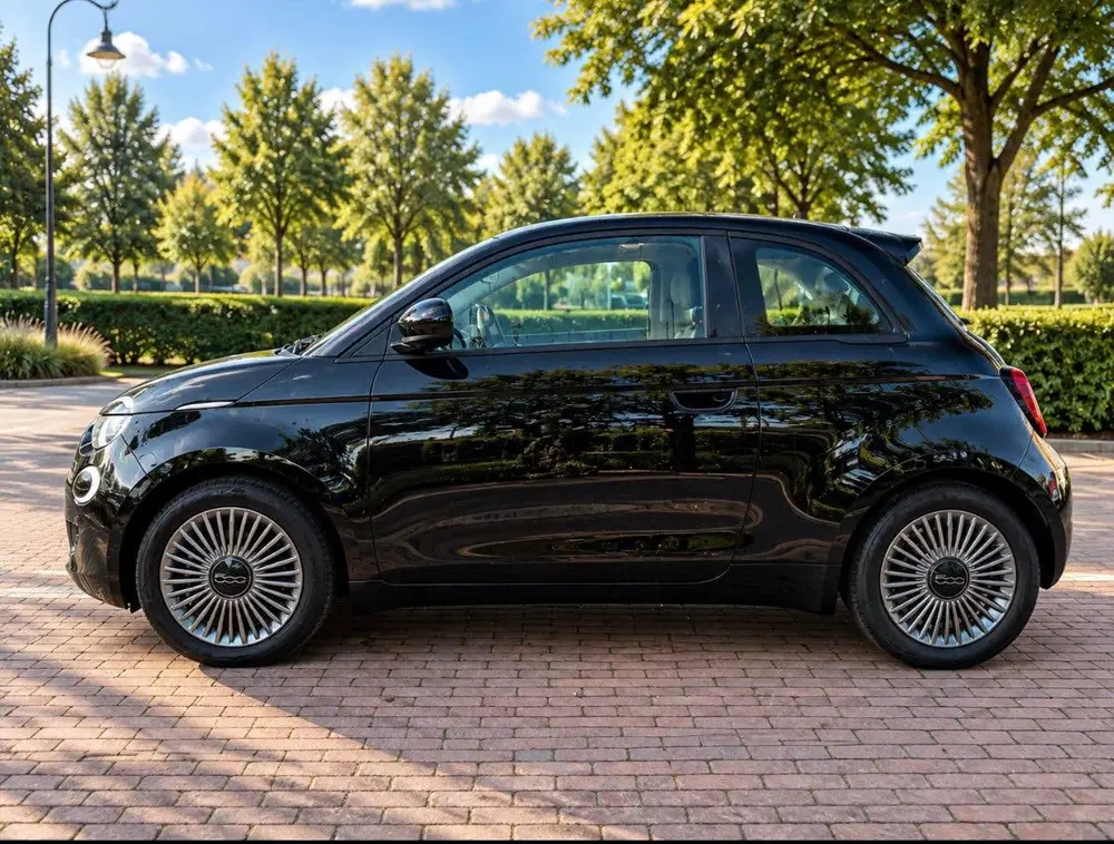 Fiat 500 ICON 24kWh 70pk AUTOMAAT 2022 Zwart ELEKTR uit 2022, foto 4