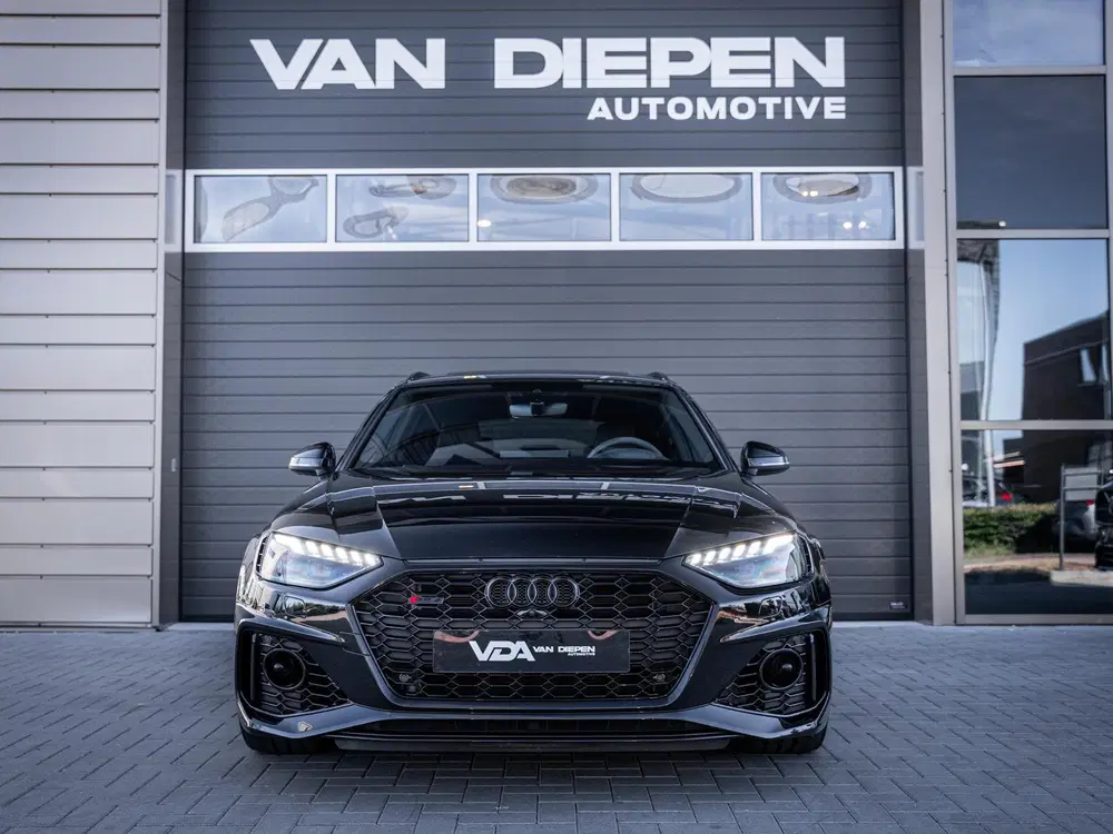 Audi RS4 2.9 TFSI quattro competition plus uit 2022, foto 3