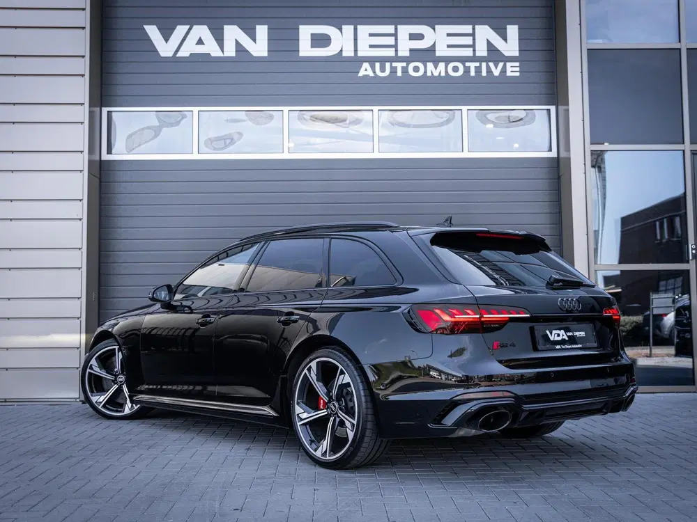 Audi RS4 2.9 TFSI quattro competition plus uit 2022, foto 8