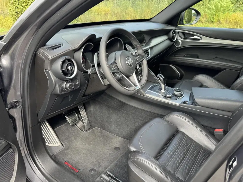 Alfa Romeo Stelvio 2.0tT Q4 Veloce uit 2019, foto 13