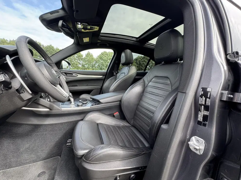 Alfa Romeo Stelvio 2.0tT Q4 Veloce uit 2019, foto 14