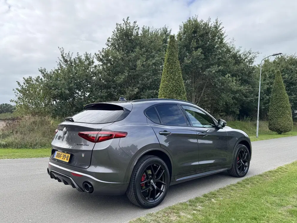 Alfa Romeo Stelvio 2.0tT Q4 Veloce uit 2019, foto 5