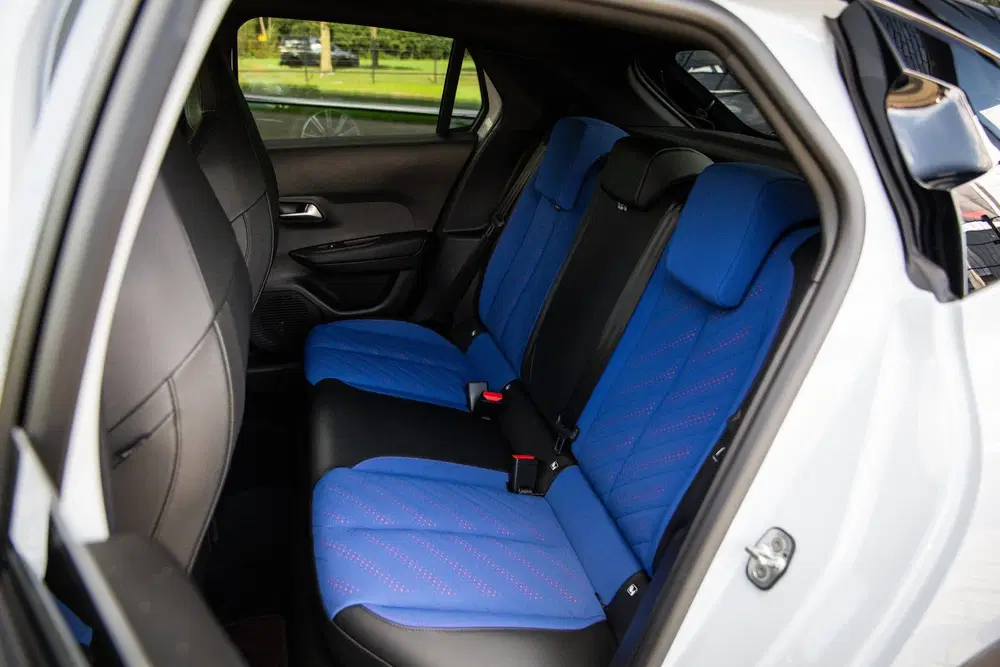 Lancia Ypsilon HF 54 kWh 280PK uit 2025, foto 11