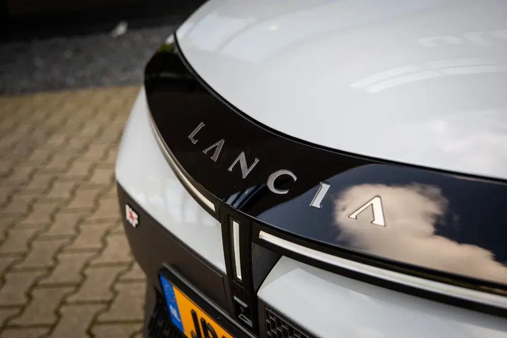 Lancia Ypsilon HF 54 kWh 280PK uit 2025, foto 4