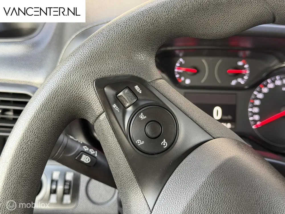 Opel Combo 1.5D L2 Lang Carplay Trekhaak Airco Zwart uit 2022, foto 11