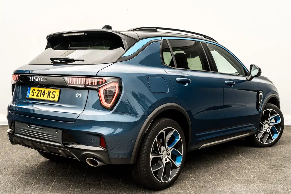 Lynk & Co 01 1.5 Plug-in Hybrid 262 Pk I Panoramadak I uit 2023, foto 15