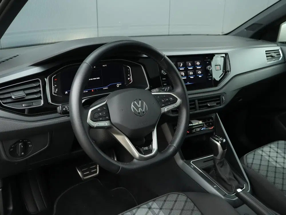 Volkswagen Polo 1.0 TSI R-Line uit 2022, foto 4