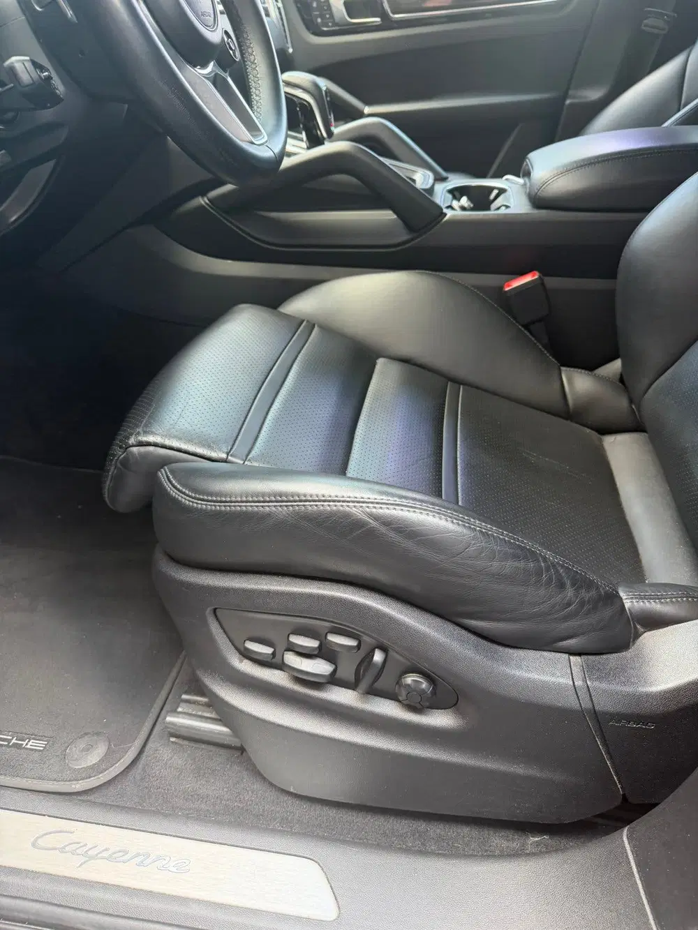 Porsche Cayenne Cayenne 3.0 V6 520pk E-hybrid 2022 Zwart T uit 2022, foto 10