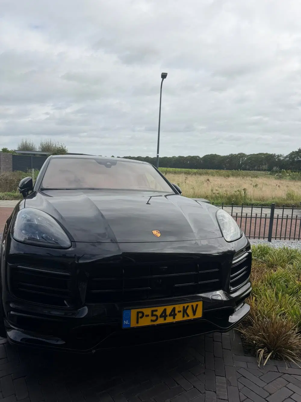 Porsche Cayenne Cayenne 3.0 V6 520pk E-hybrid 2022 Zwart T uit 2022, foto 4