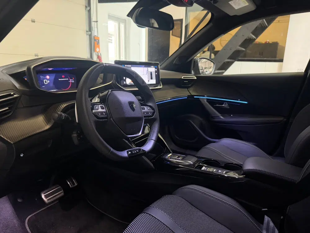 Peugeot 2008 Peugot 2008 GT 1.2 Hybride uit 2026, foto 9