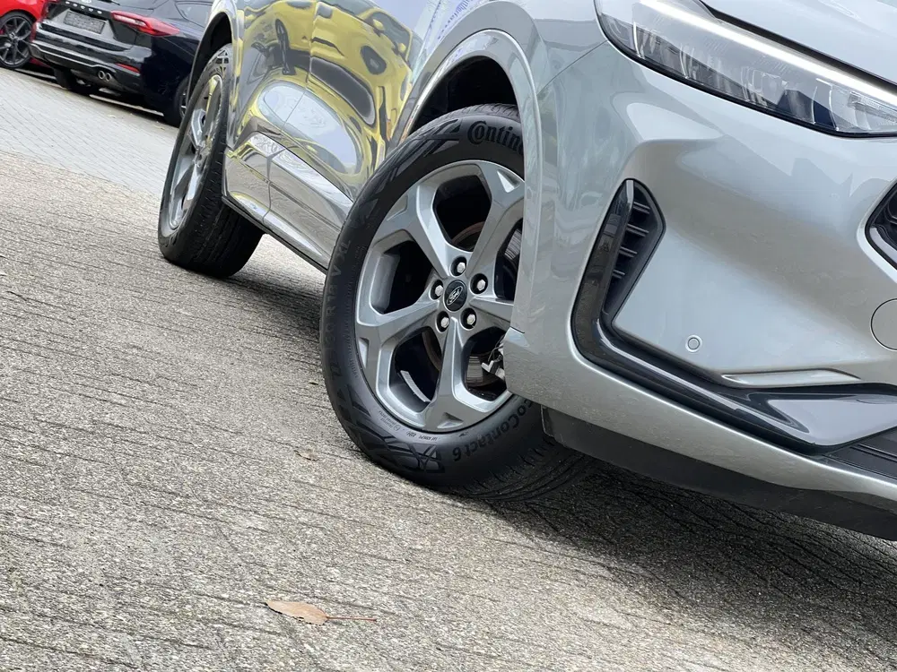 Ford Kuga 2.5 FHEV ST-Line 190pk uit 2025, foto 6