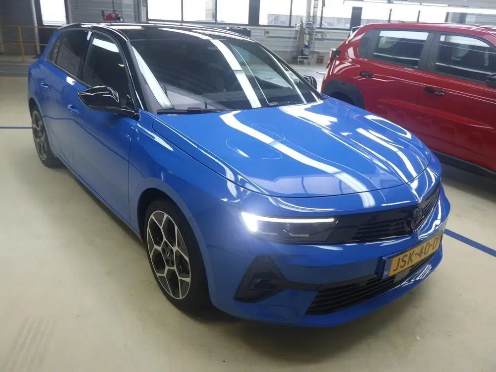 Opel Astra 1.6 Turbo Plug In Hybrid GS Leder Alcantar uit 2025, foto 2