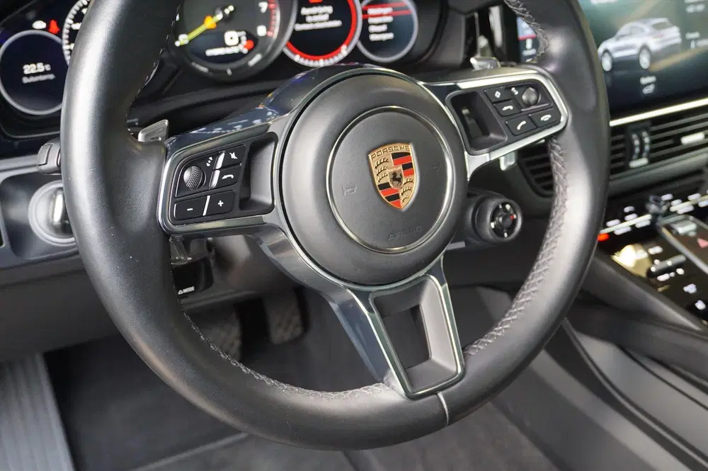 Porsche Cayenne Coupé 3.0 V6 462PK E-Hybrid uit 2019, foto 15