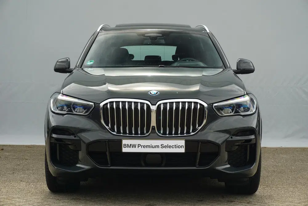 BMW X5 xDrive45e uit 2023, foto 3