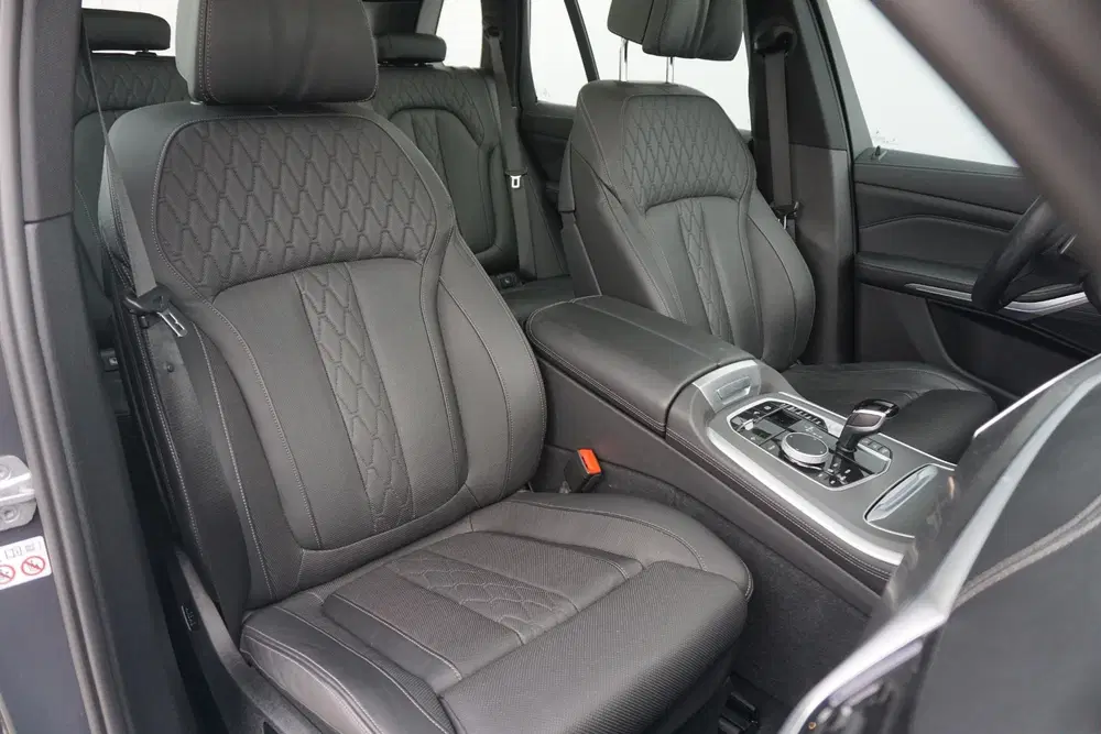 BMW X5 xDrive45e uit 2023, foto 9