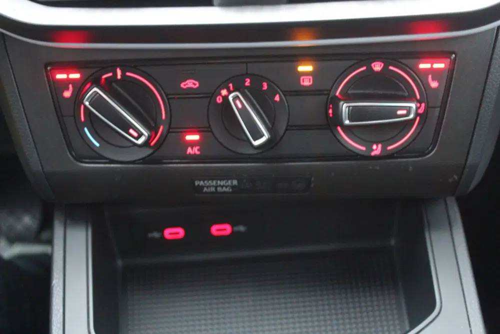 SEAT Ibiza 1.0 EcoTSI Stoelverwarming l Cruise Contro uit 2023, foto 11