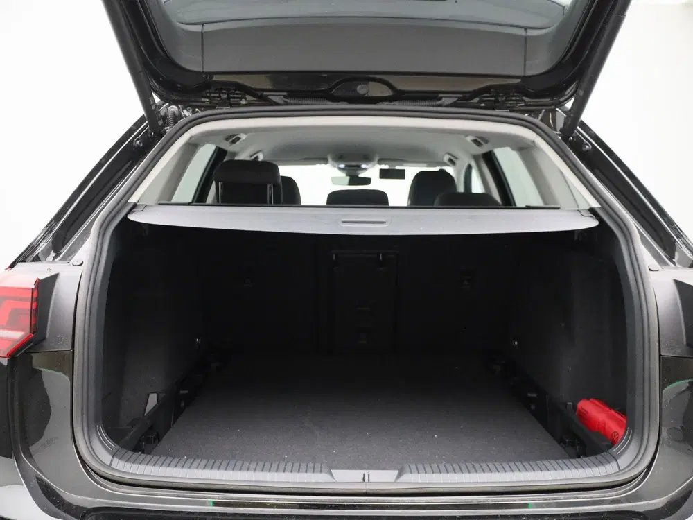 Volkswagen Golf 1.5 TSI Life Edition uit 2025, foto 13