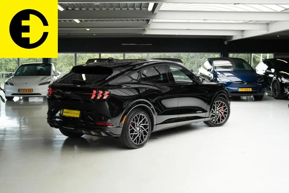 Ford Mustang Mach-E GT Extended AWD 98 kWh uit 2024, foto 11
