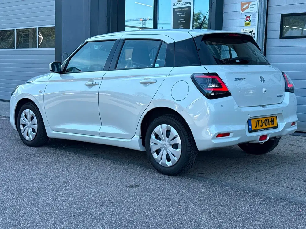 Suzuki Swift 1.2 Smart Hybrid uit 2026, foto 10