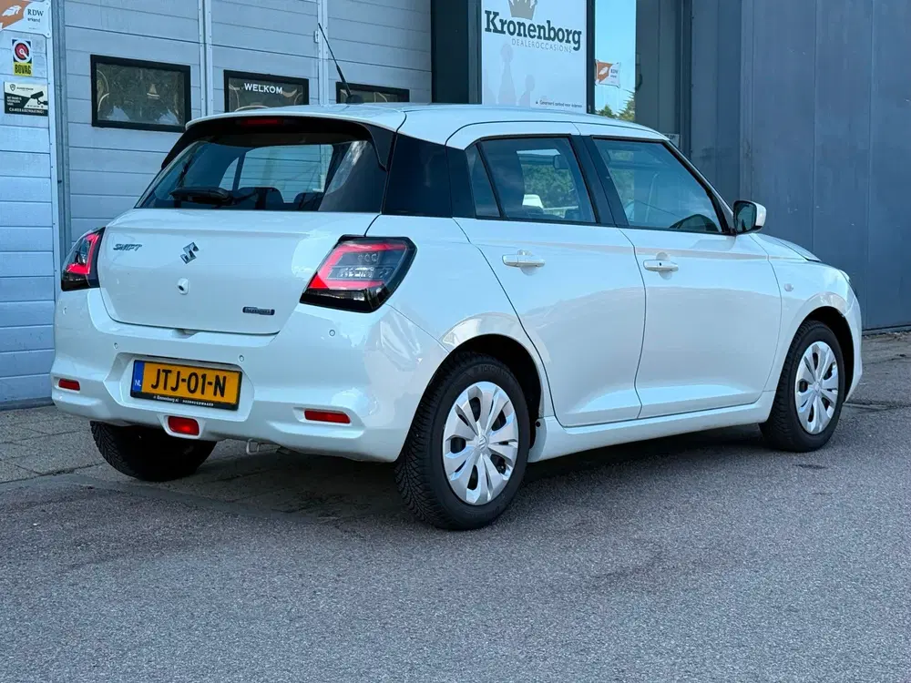 Suzuki Swift 1.2 Smart Hybrid uit 2026, foto 11