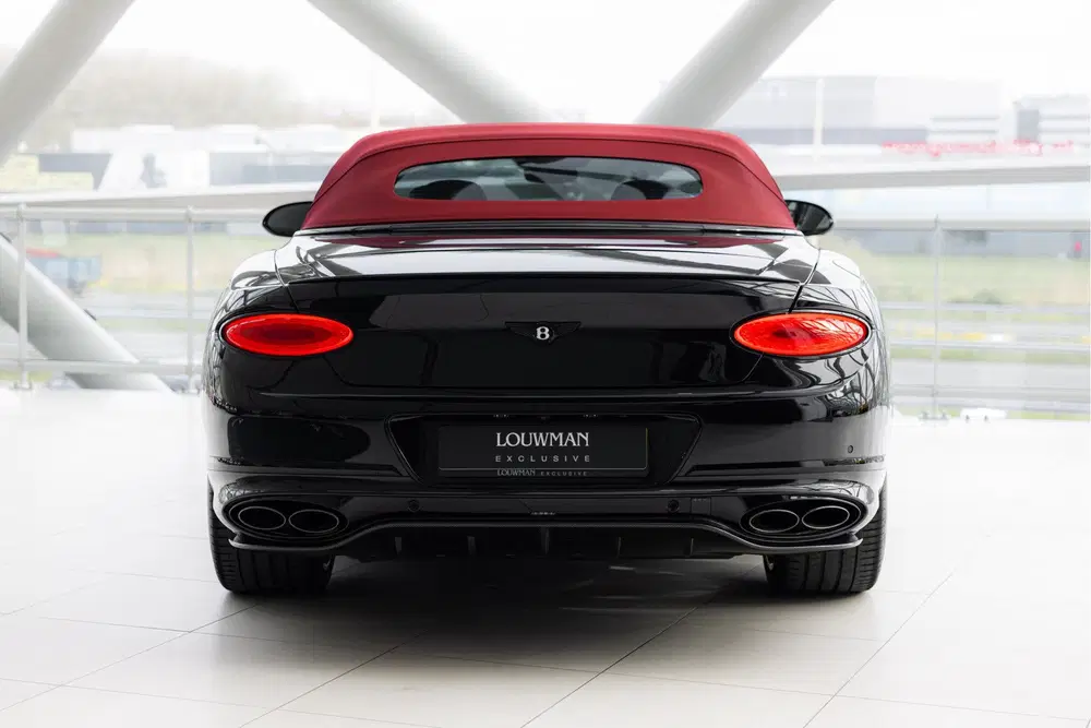 Bentley Continental GTC 4.0 V8 uit 2022, foto 2