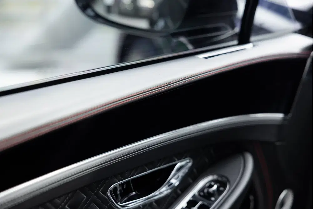 Bentley Continental GTC 4.0 V8 uit 2022, foto 9