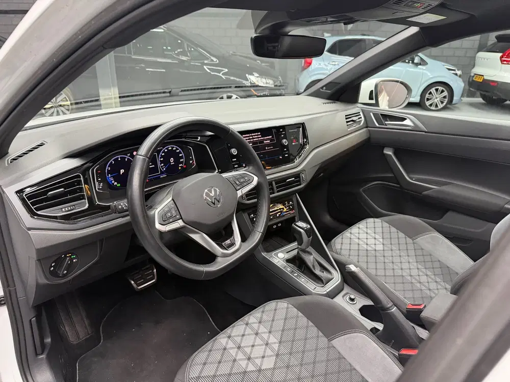 Volkswagen Taigo 1.5 TSI 3x R-Line ACC-DODE H-PANO-CAMERA-S uit 2022, foto 12