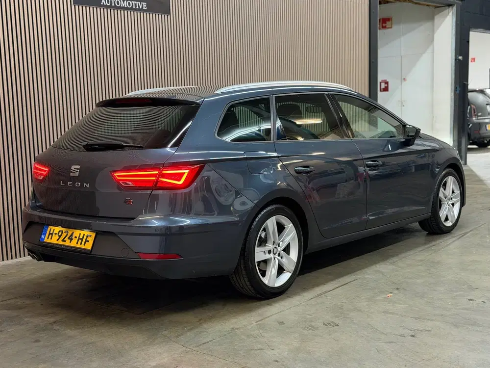 SEAT Leon 1.5 TSI FR Ultimate Edition 2020 DSG NAP L uit 2020, foto 10