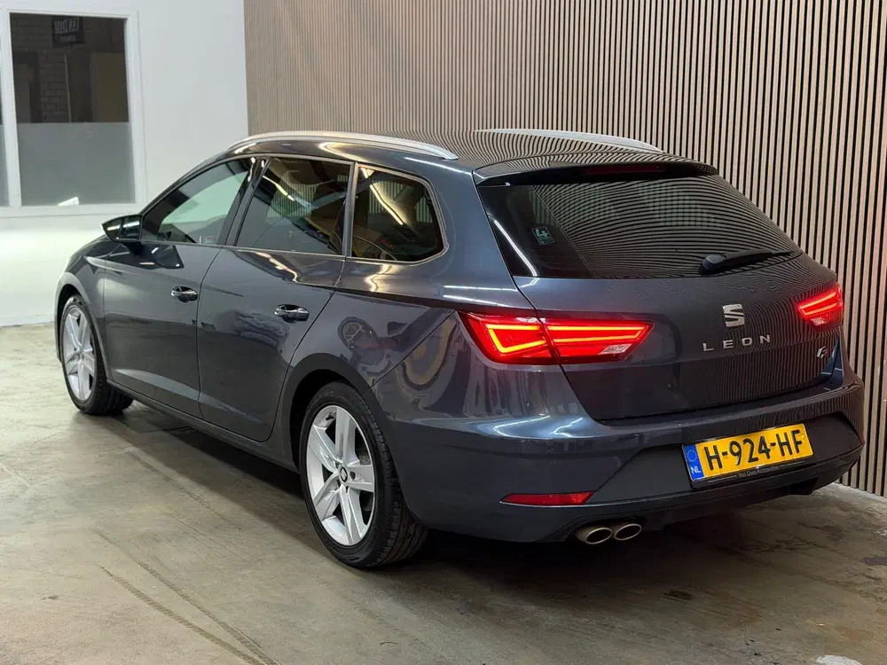 SEAT Leon 1.5 TSI FR Ultimate Edition 2020 DSG NAP L uit 2020, foto 4