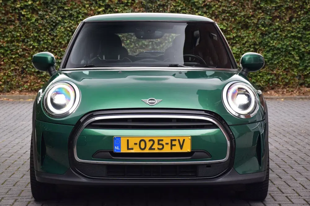 Mini Cooper 1.5 Cooper Leder uit 2021, foto 2