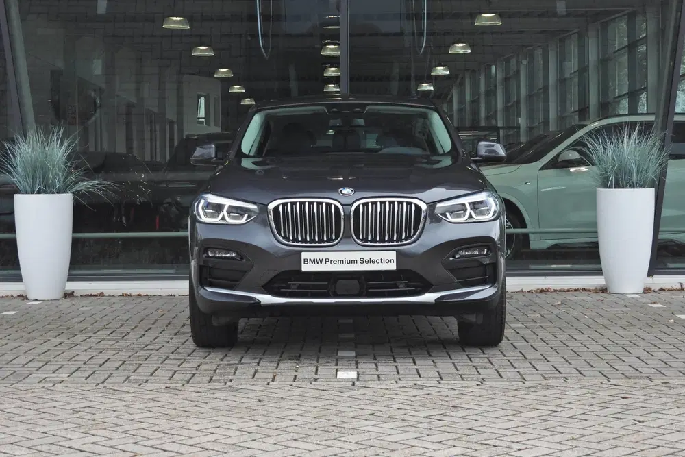 BMW X4 xDrive30i xLine Automaat uit 2020, foto 9